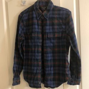 Men’s small plaid shirt
